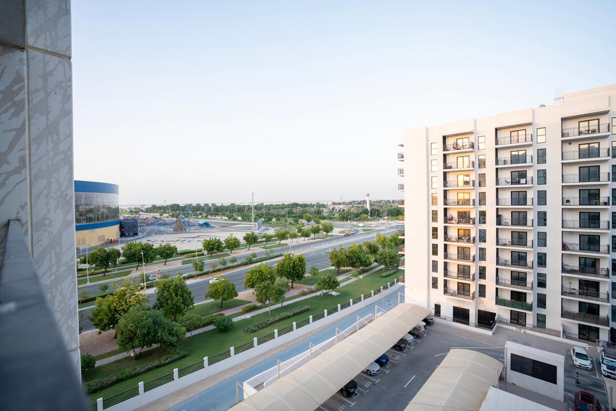 Appartement Ferrari World & Seaworld - Luxe 2bhk Canal View *